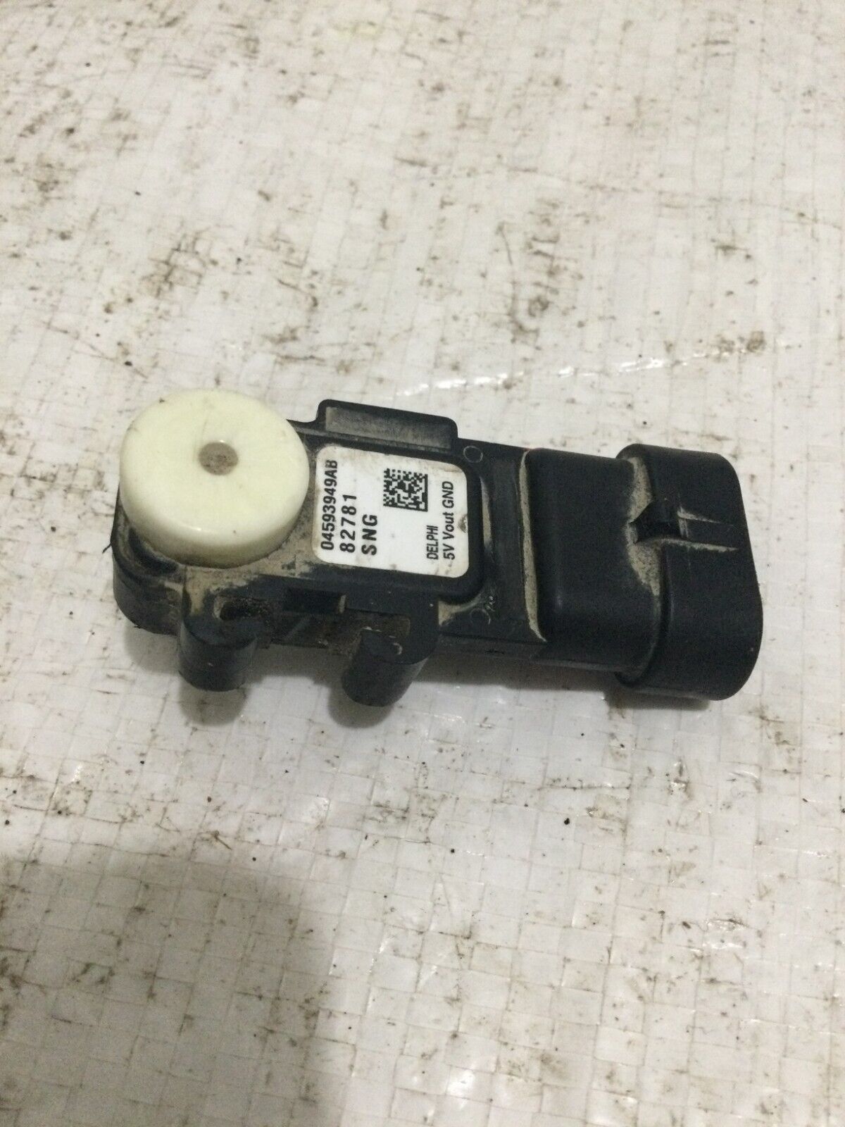 2019 Dodge Ram 1500 Fuel Tank Pressure Vapor Sensor OEM 04593949AB