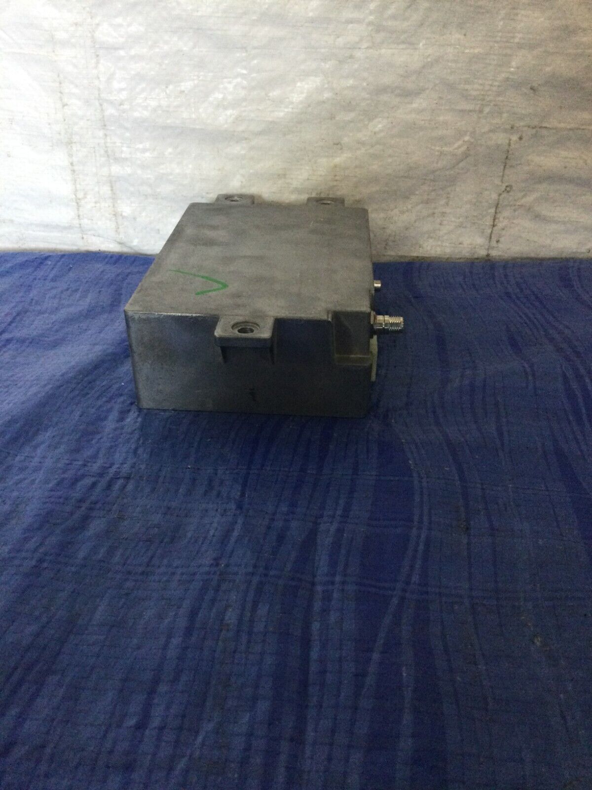 2004-2006 Cadillac Escalade Onstar Communication Control Module  15796432 OEM