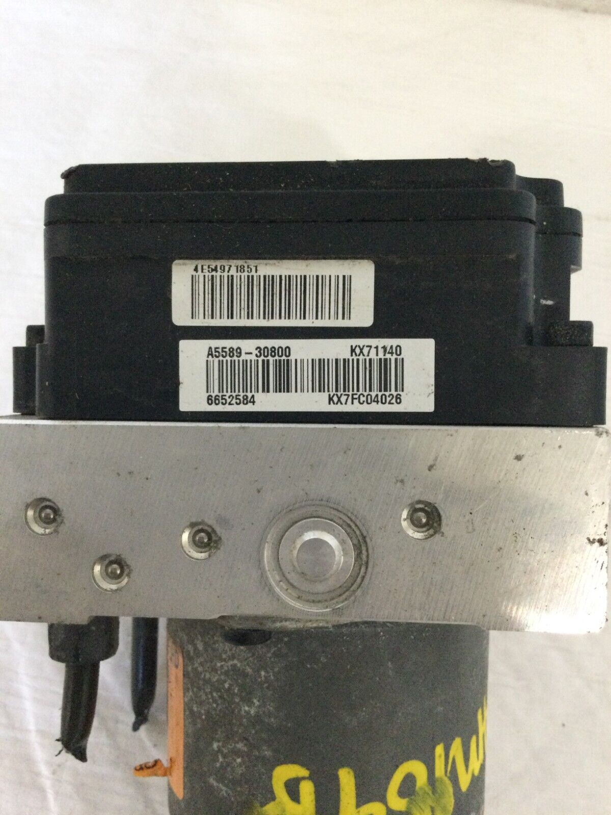 2016-2017 Hyundai Elantra GT Abs Pump Control Module 58900-A5230 OEM