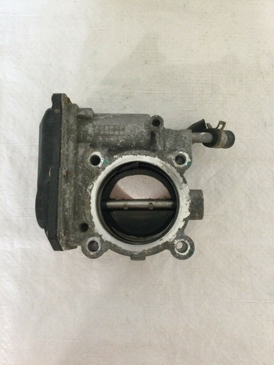 2016 Hyundai Elantra GT Throttle Body Valve Assembly 35100-2E000 OEM