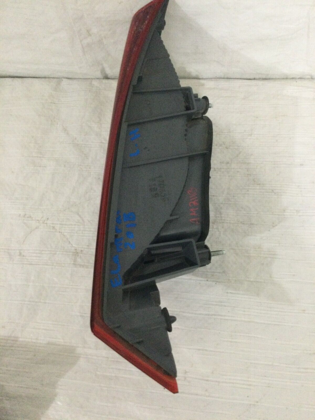 2017 2018 Hyundai Elantra  LH Left Driver Lid Mounted Inner Tail Light Lamp OEM