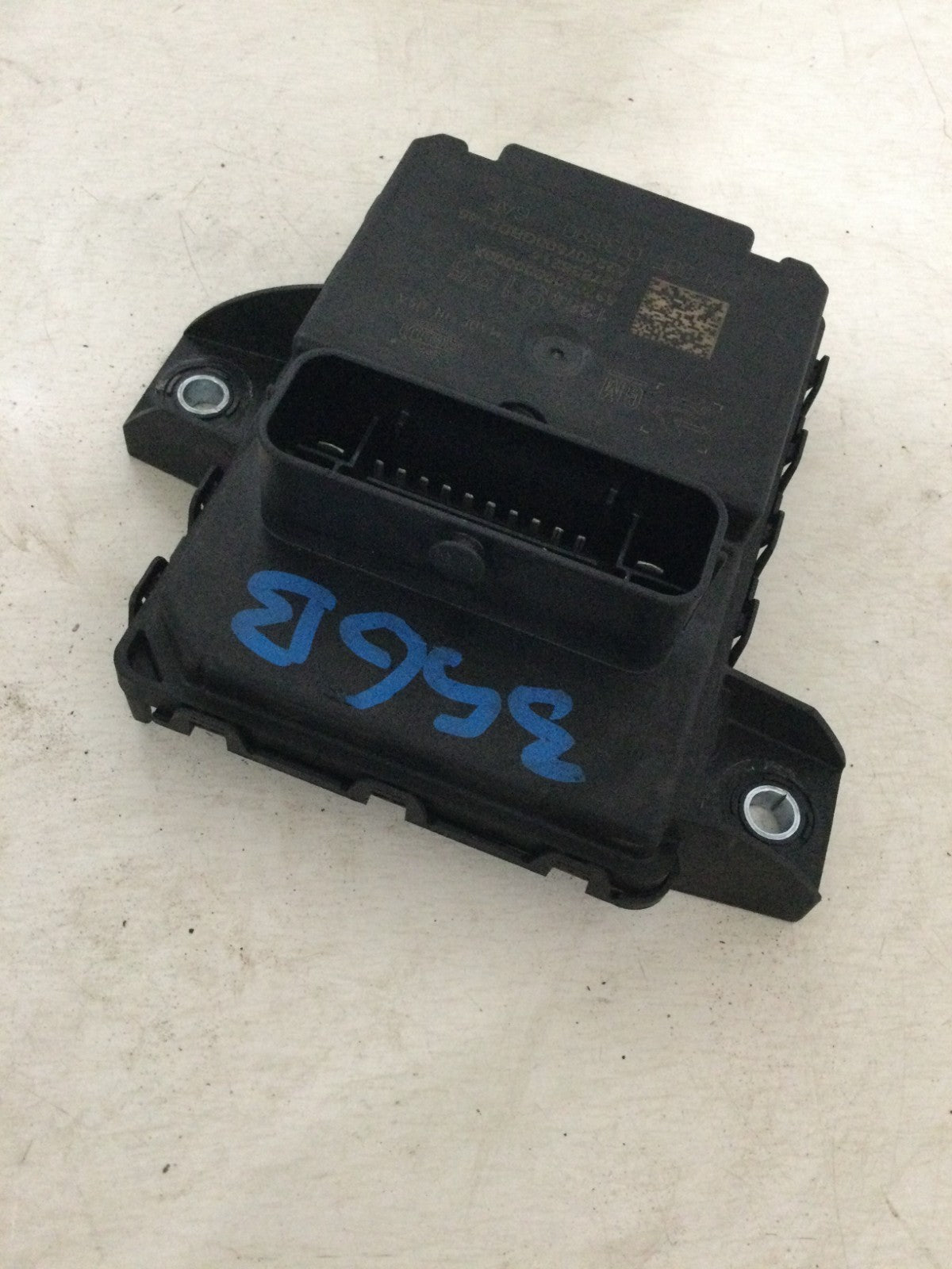 2023 GMC Sierra 2500 6.6L Trailer Lamp Towing Control Module OEM 13549155