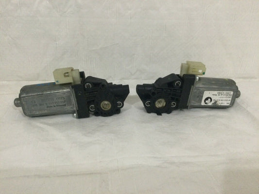 2007-2013 BMW X5 E70 E71 Rear Right Sun Shade Motor OEM 