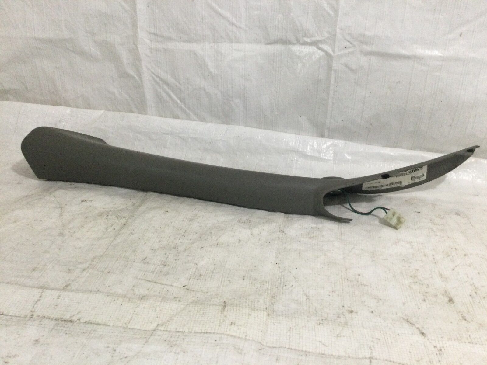 2006 GMC Sierra 2500HD A Pillar Trim W/ Left Driver Side OEM LH