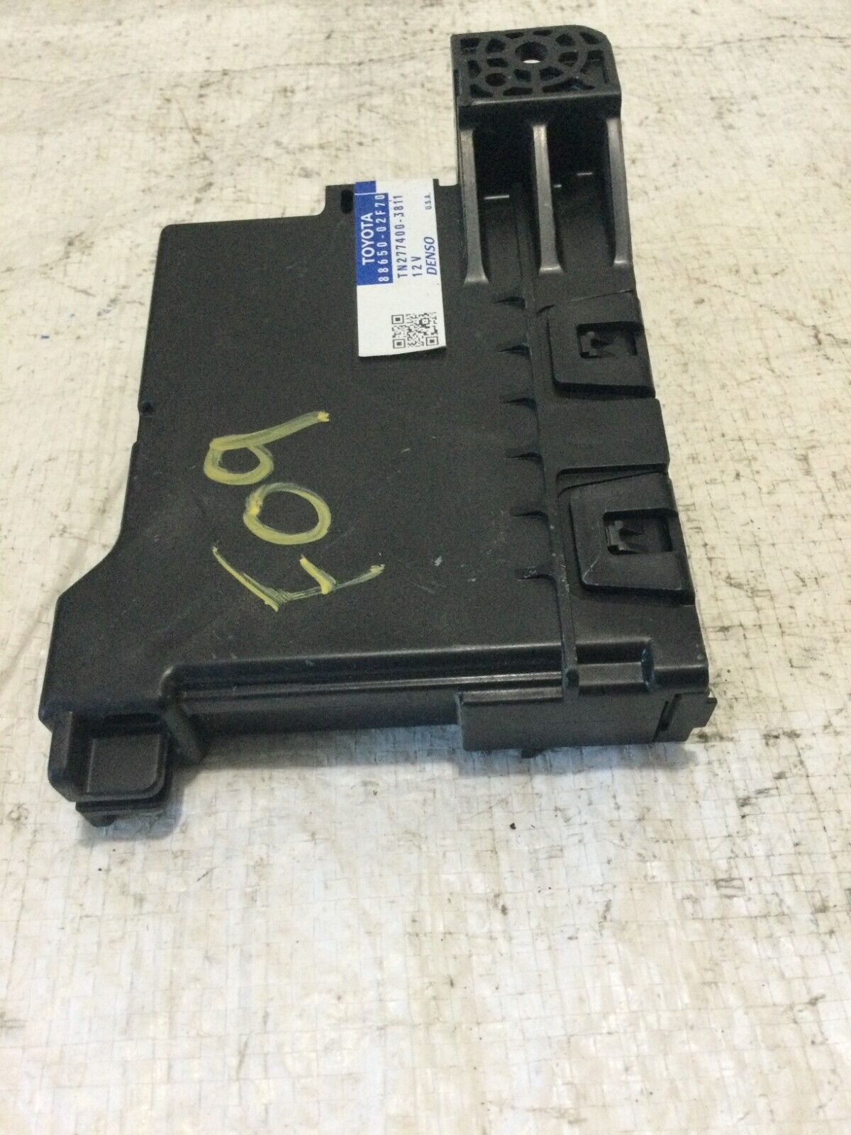 2018 Toyota Corolla AC Amplifier Climate Control Module 88650-02F70 OEM