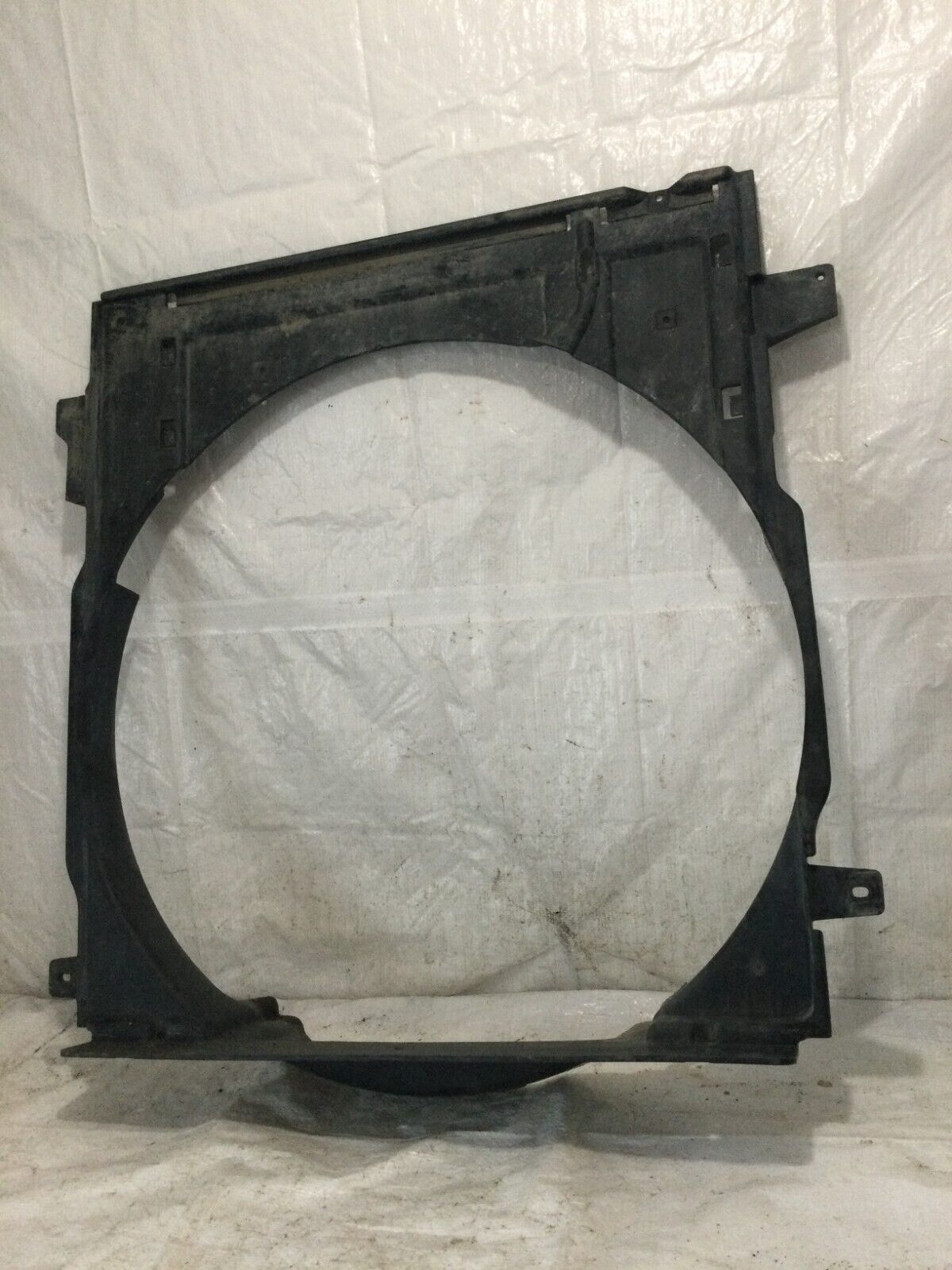 2004 Dodge Ram 1500 Cooling Fan Shroud 52028912 OEM