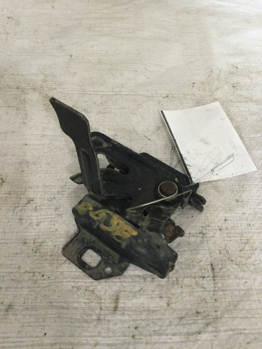 2007-2013 GMC Sierra 1500 4.8L Hood Latch OEM