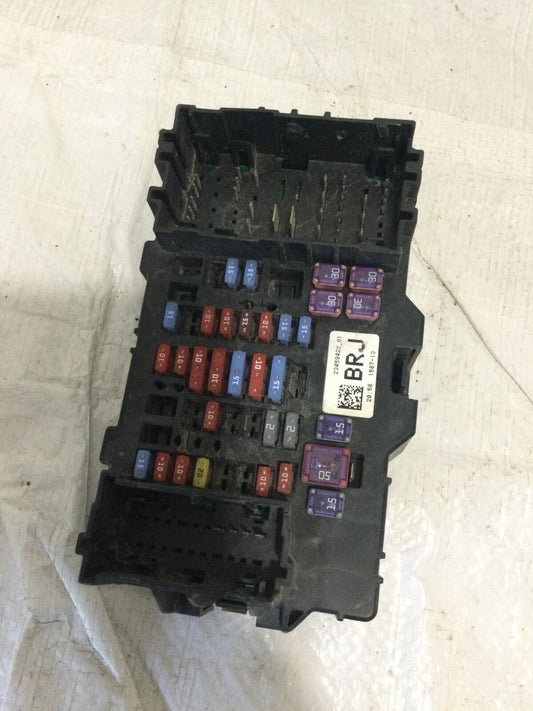 2017 GMC Sierra 1500 Denali Cabin Fuse Relay Box 23459422 OEM
