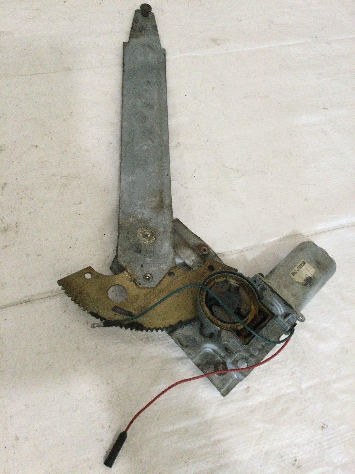 1984 Jaguar XJS Front Right Power Window Regulator OEM 7997078