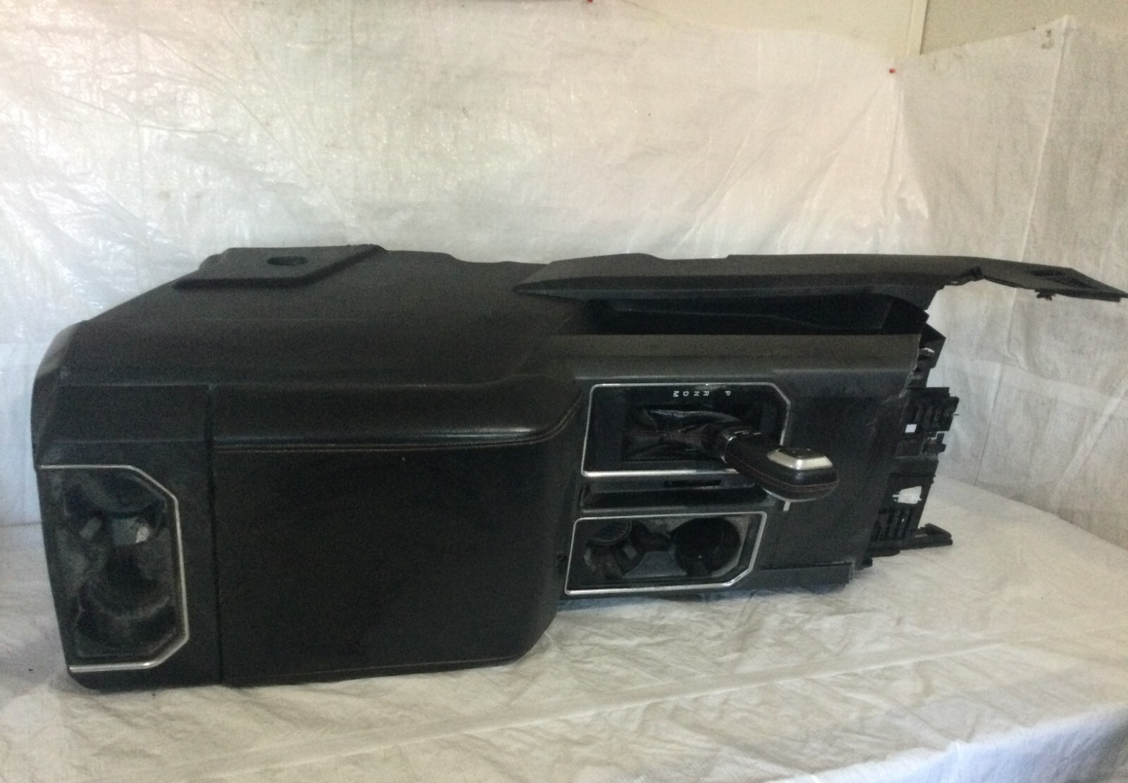 2017-2020 Ford F150 Front Floor Center Console Assembly W/Lid Shifter Black OEM