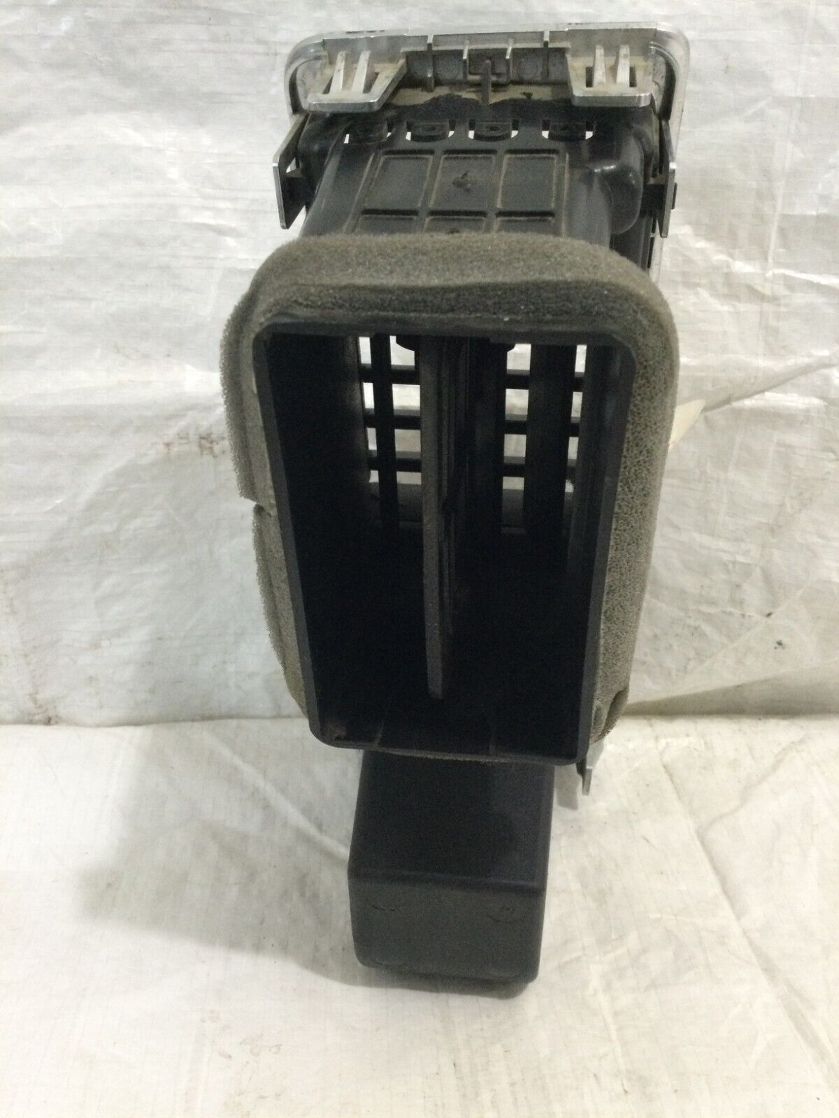 2016-2017 RAM 2500 3500 Right Heater Dash Vent 6.7L Diesel OEM