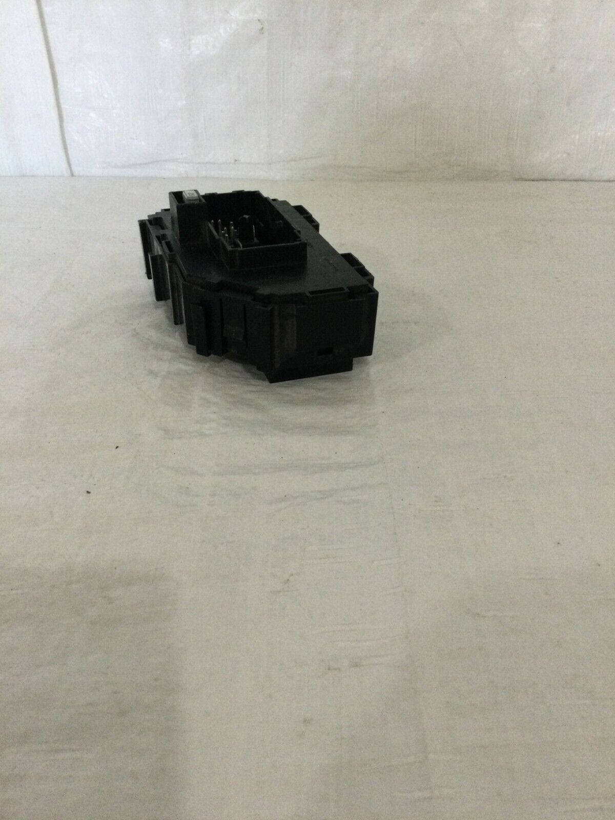 2007 GMC Yukon Cabin Fuse Box OEM 15925044