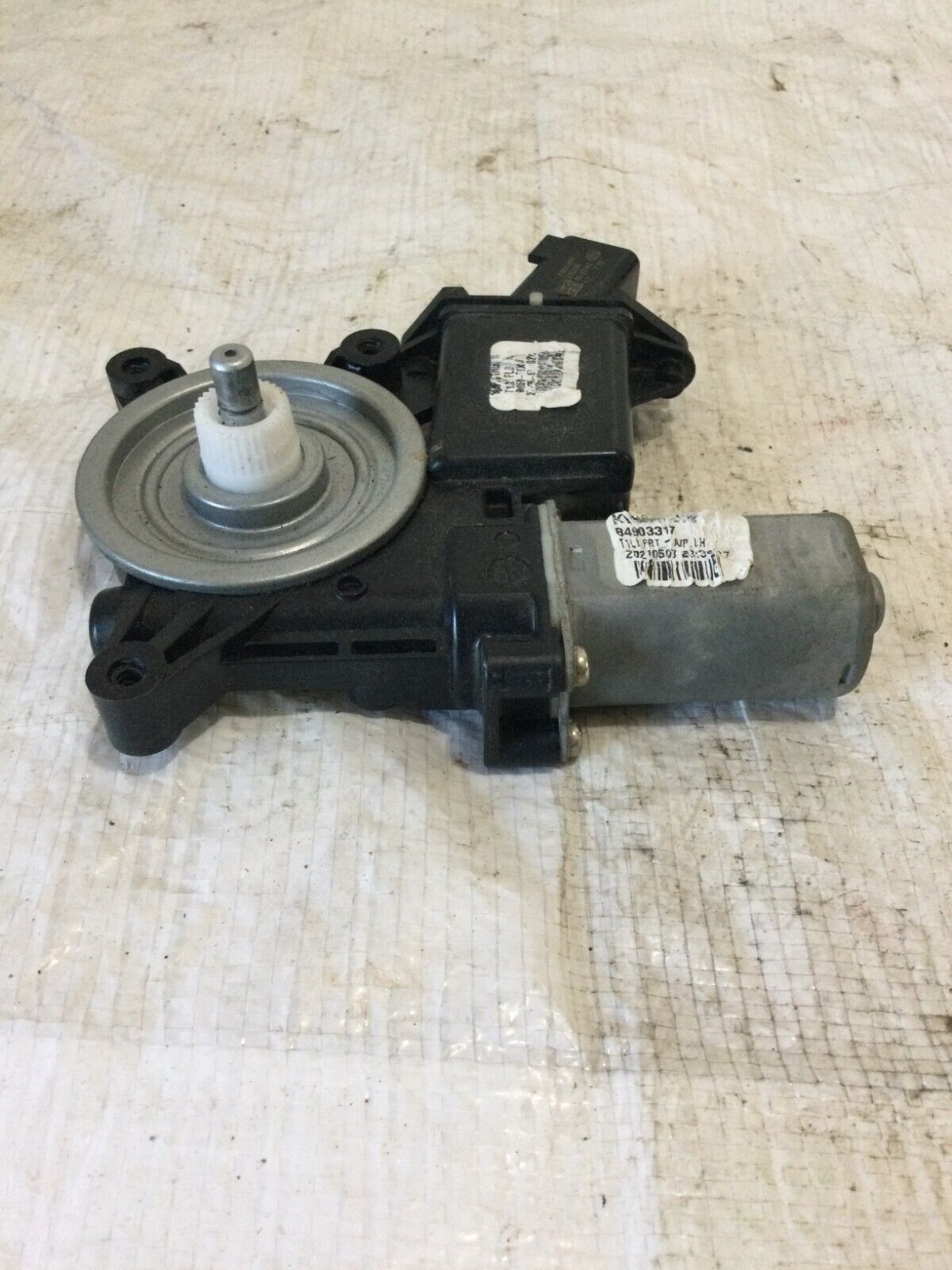 2019 GMC Sierra 1500  Front Left Window Door  Regulator Motor  Assembly OEM