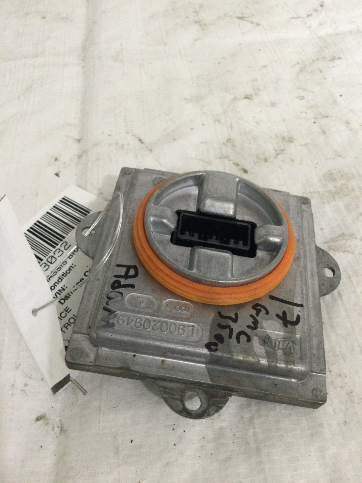 2017 GMC Sierra 3500 Headlight Ballast Control Module OEM L90028073