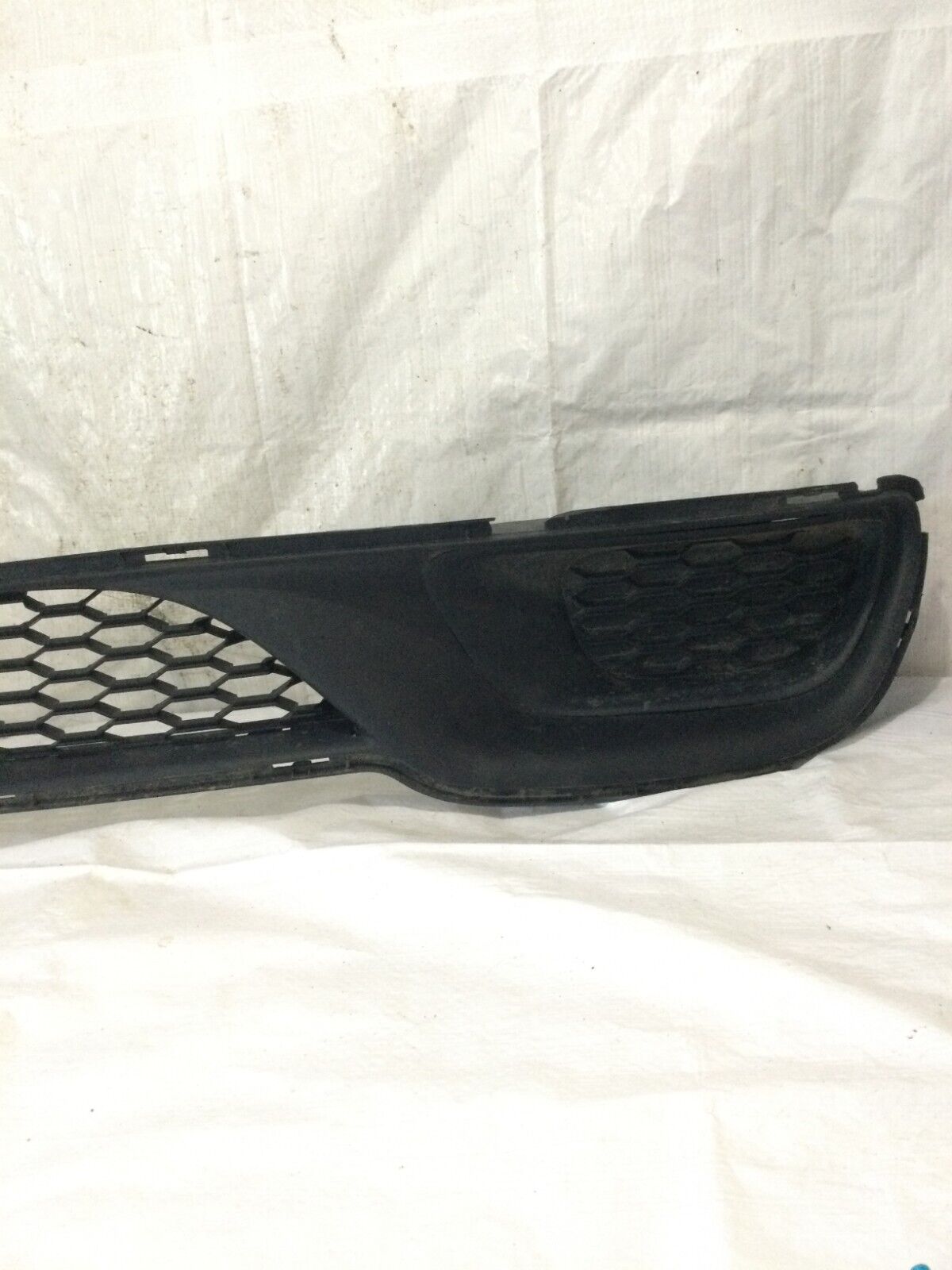 2017 Dodge Grand Caravan Front lower  Bumper Grille OEM
