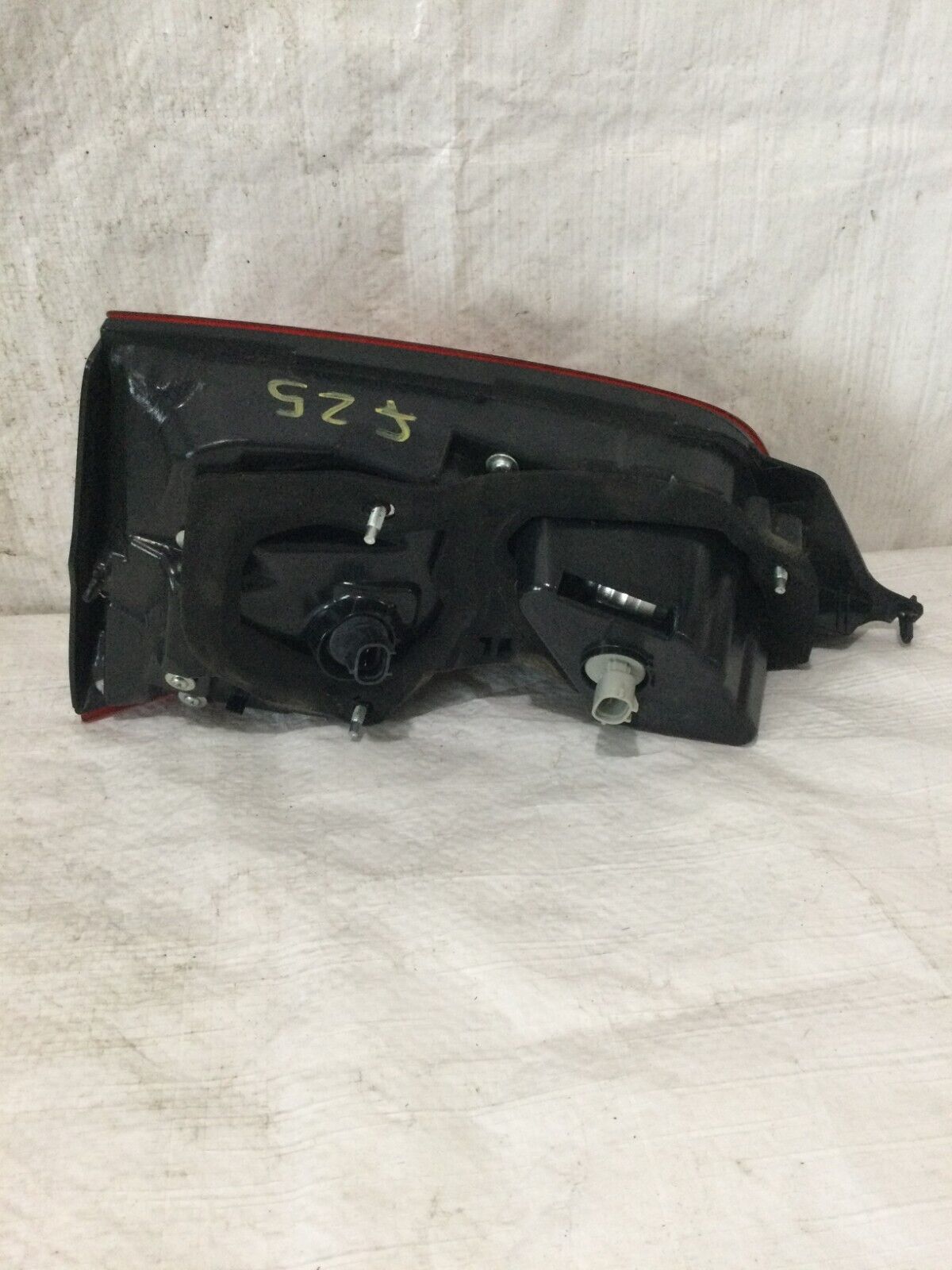 2017-2019 Nissan Rogue Sport Driver Left Side Tail Light Taillight OEM