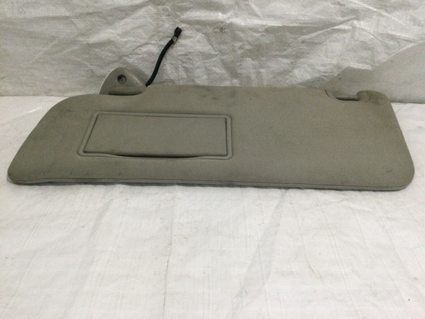 2016-2017 Ram 2500 3500 Illuminated Left Driver Side Sun Visor LH OEM