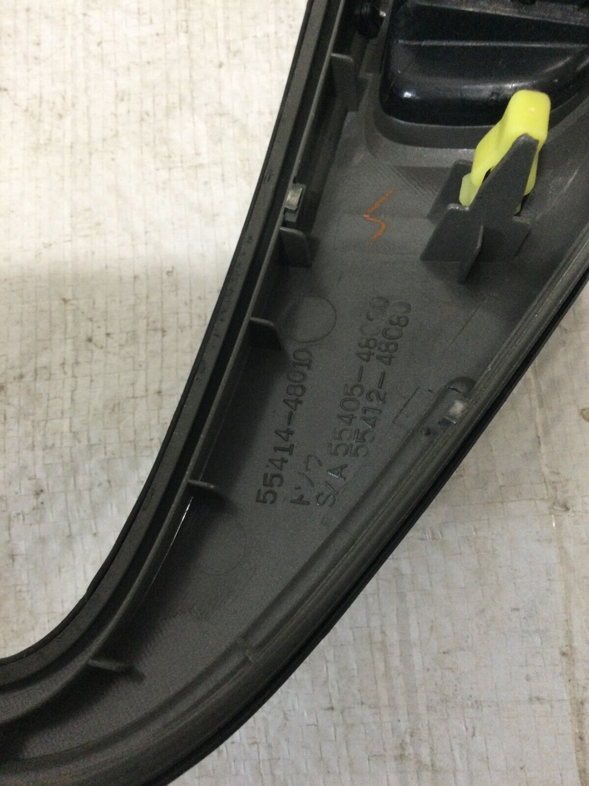 2003-2006 Toyota Highlander Woodgrain Center Dash Radio Air Vent Bezel OEM