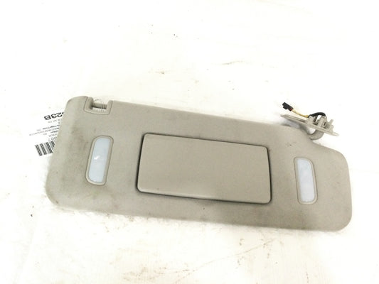 2010 Chevrolet Silverado 1500 Driver Left Side Sun Visor OEM 15804773
