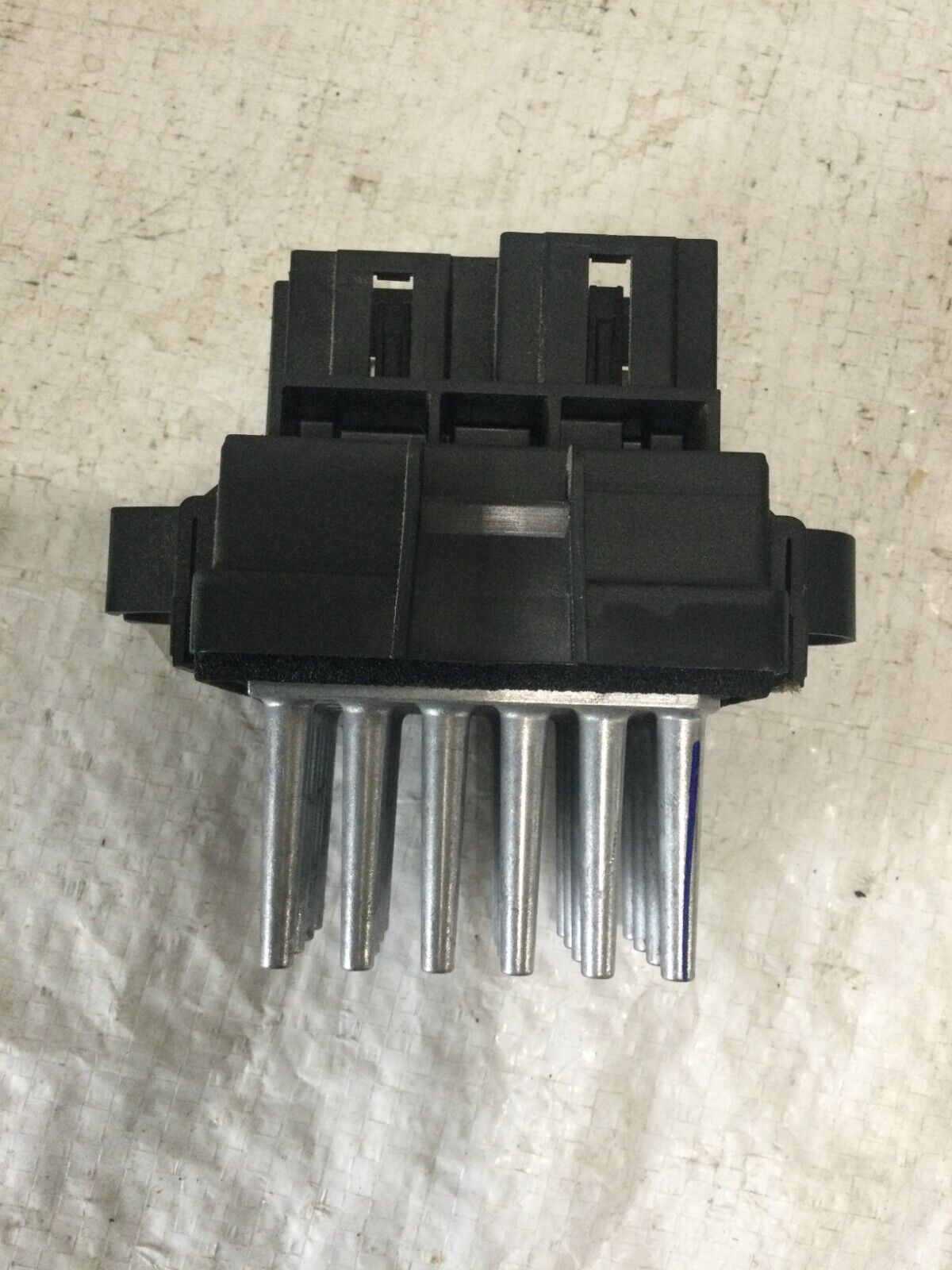 2007-2009 Cdillac Escalade A/C Heater Blower Motor Resistor OEM 15141283