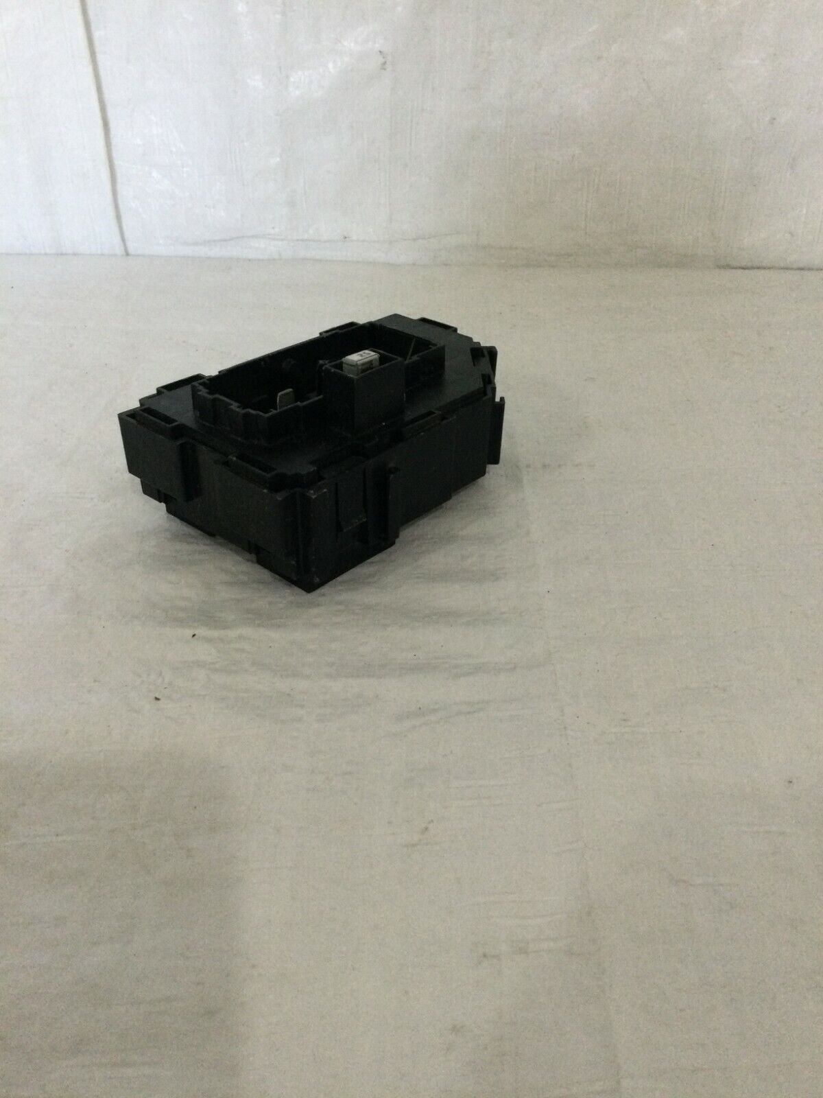 2007 GMC Yukon Cabin Fuse Box OEM 15925044