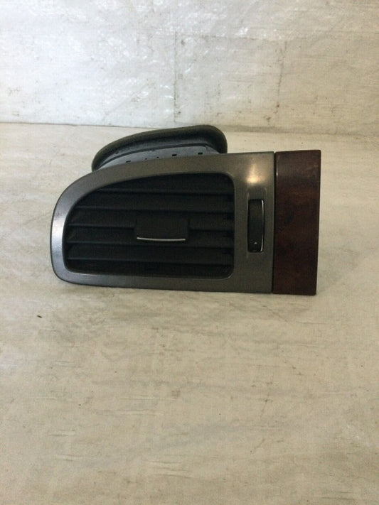 2010 Chevrolet Suburban Left Driver Dash Air Vent OEM 25887443