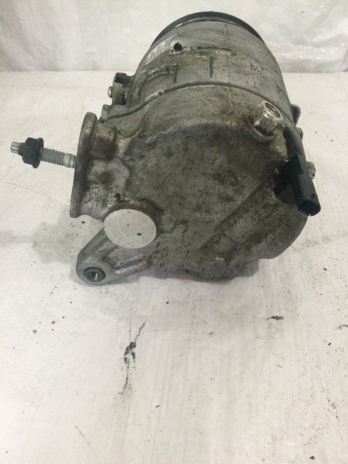 2019-2022 Chevrolet Silverado 1500 A/C Compressor  84381868 OEM 5.3L