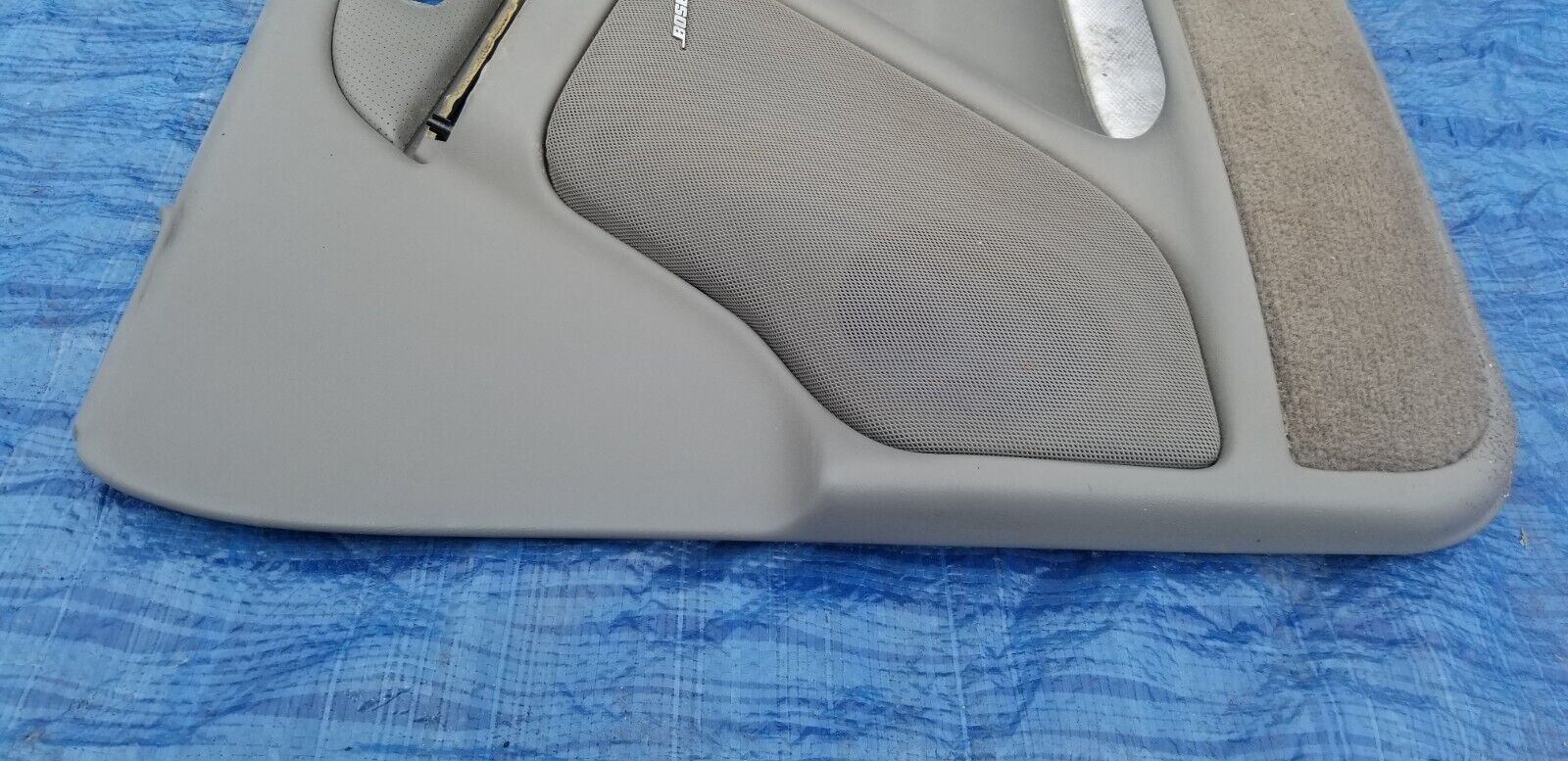 2003-2006 Cadillac Escalade EXT Front Right Door Trim Panel OEM 15192755