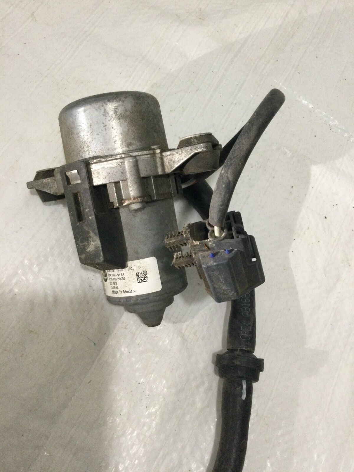 2020 Dodge Grand Caravan Brake Vacuum Pump OEM 04581541AB