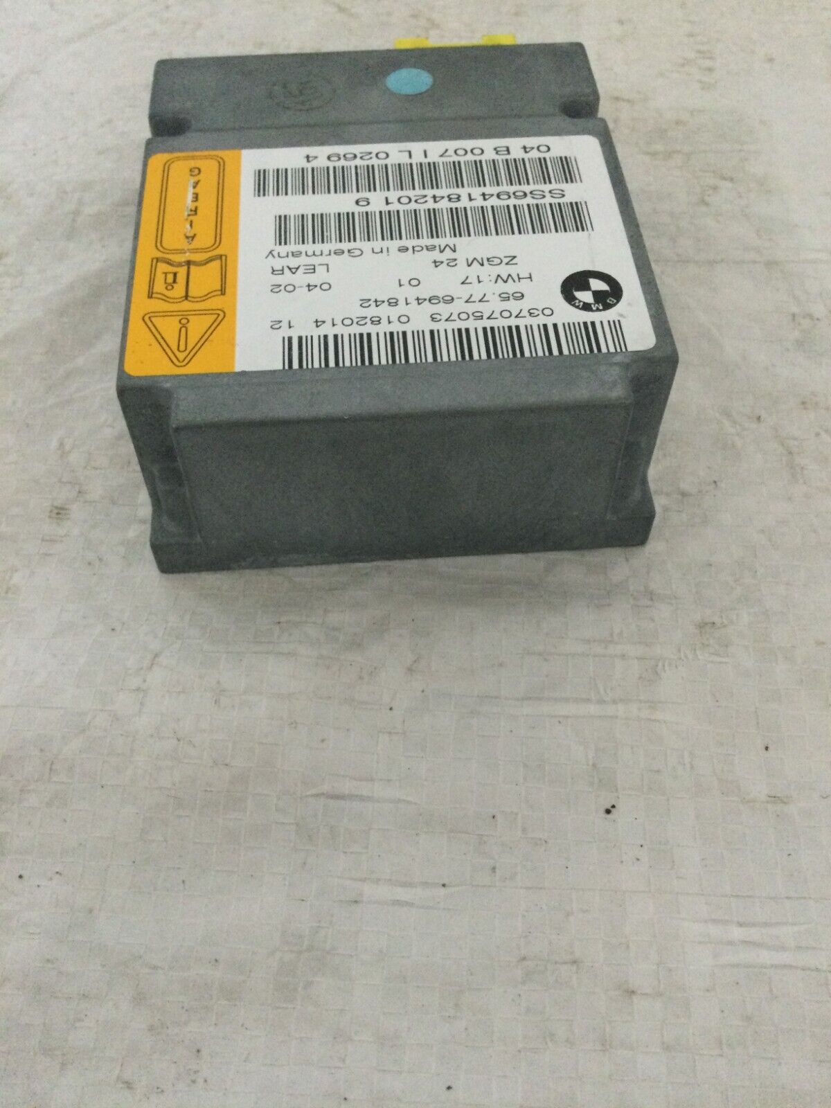  2004 BMW 745i E65/E66 Central SRS Control Module OEM 6941842