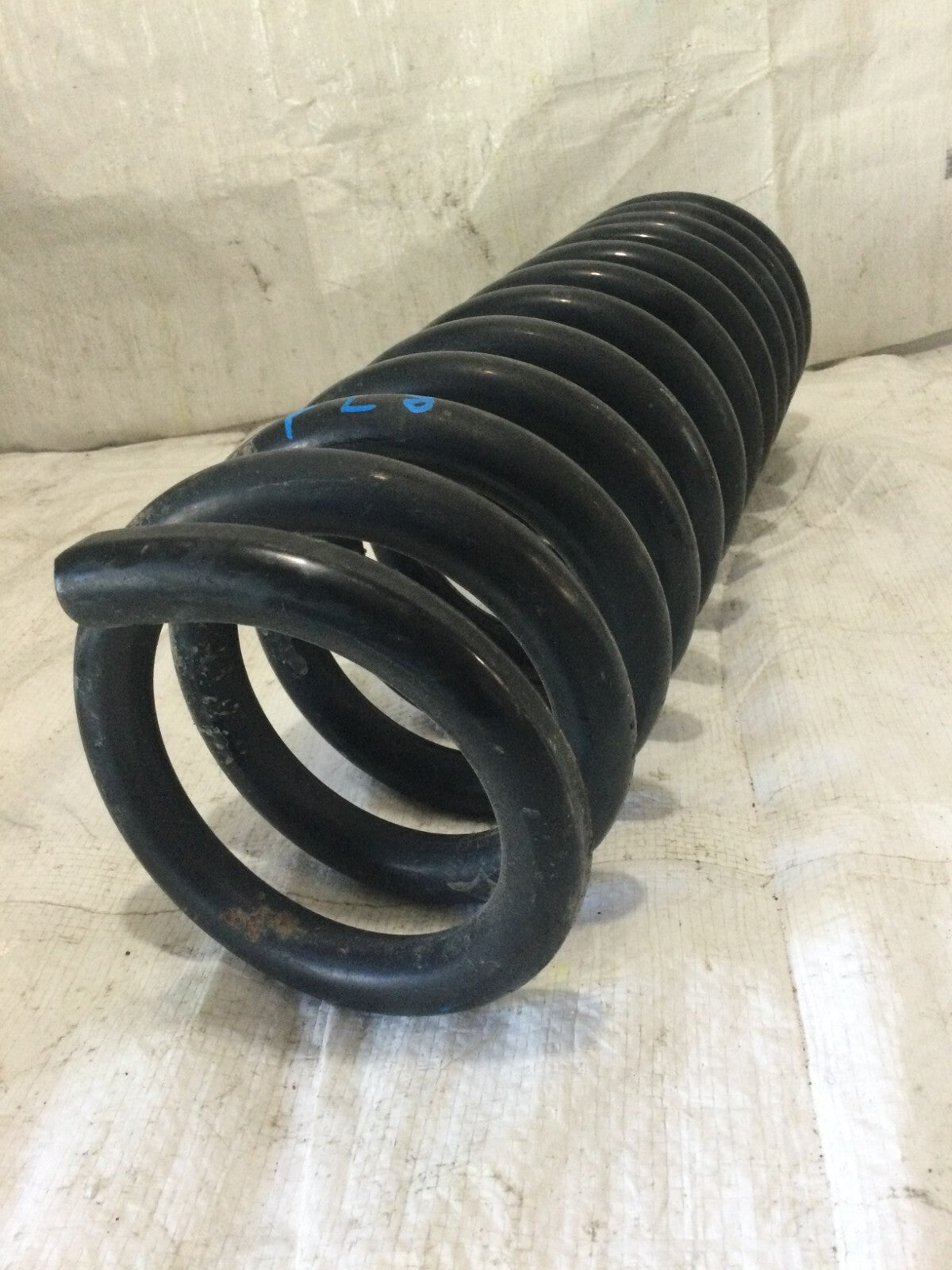 2021 Ram 2500 Rear Left Suspension Coils Spring OEM