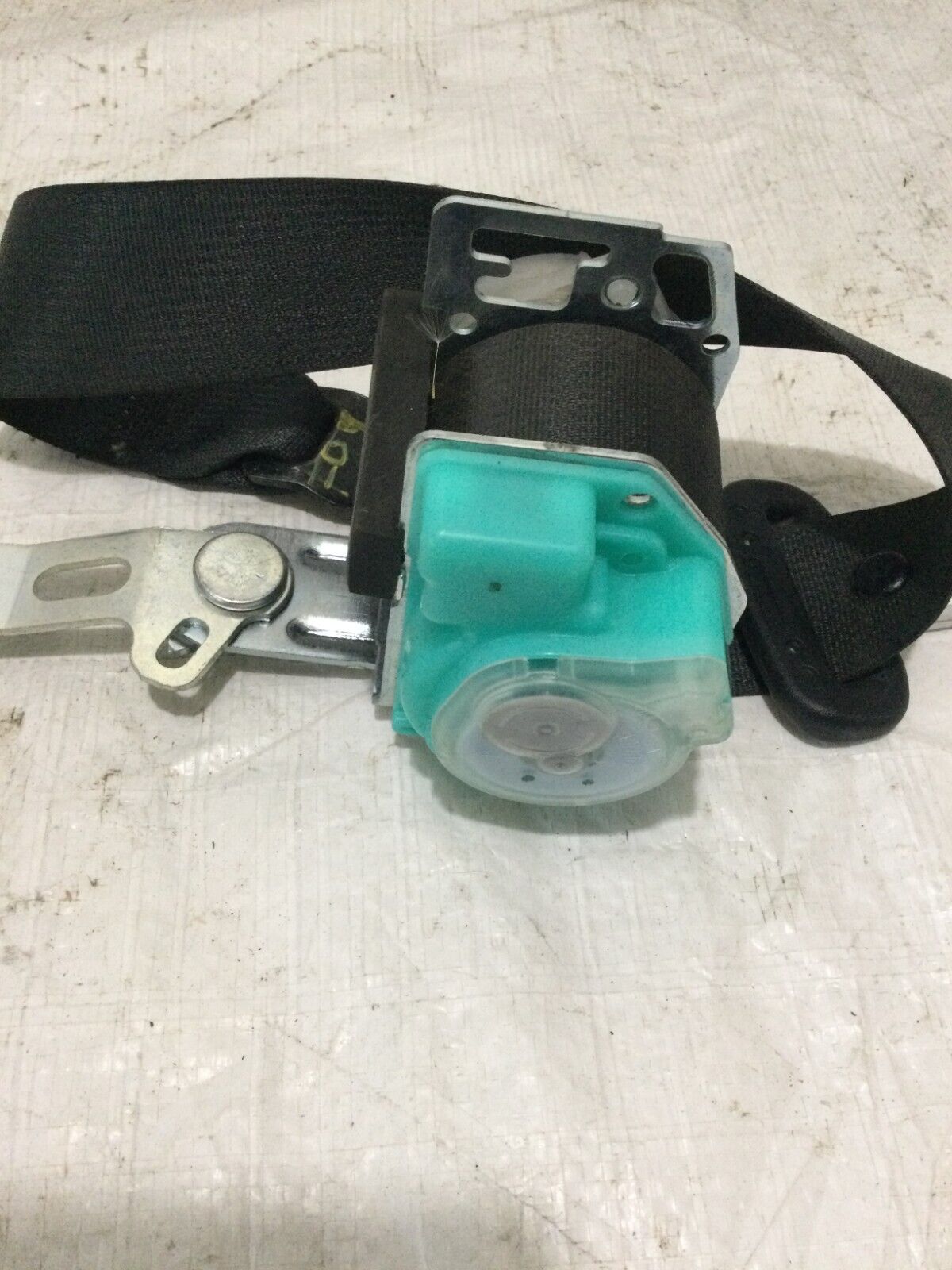 2018 Toyota Corolla  Front Right Passenger Seat Belt Buckle OEM