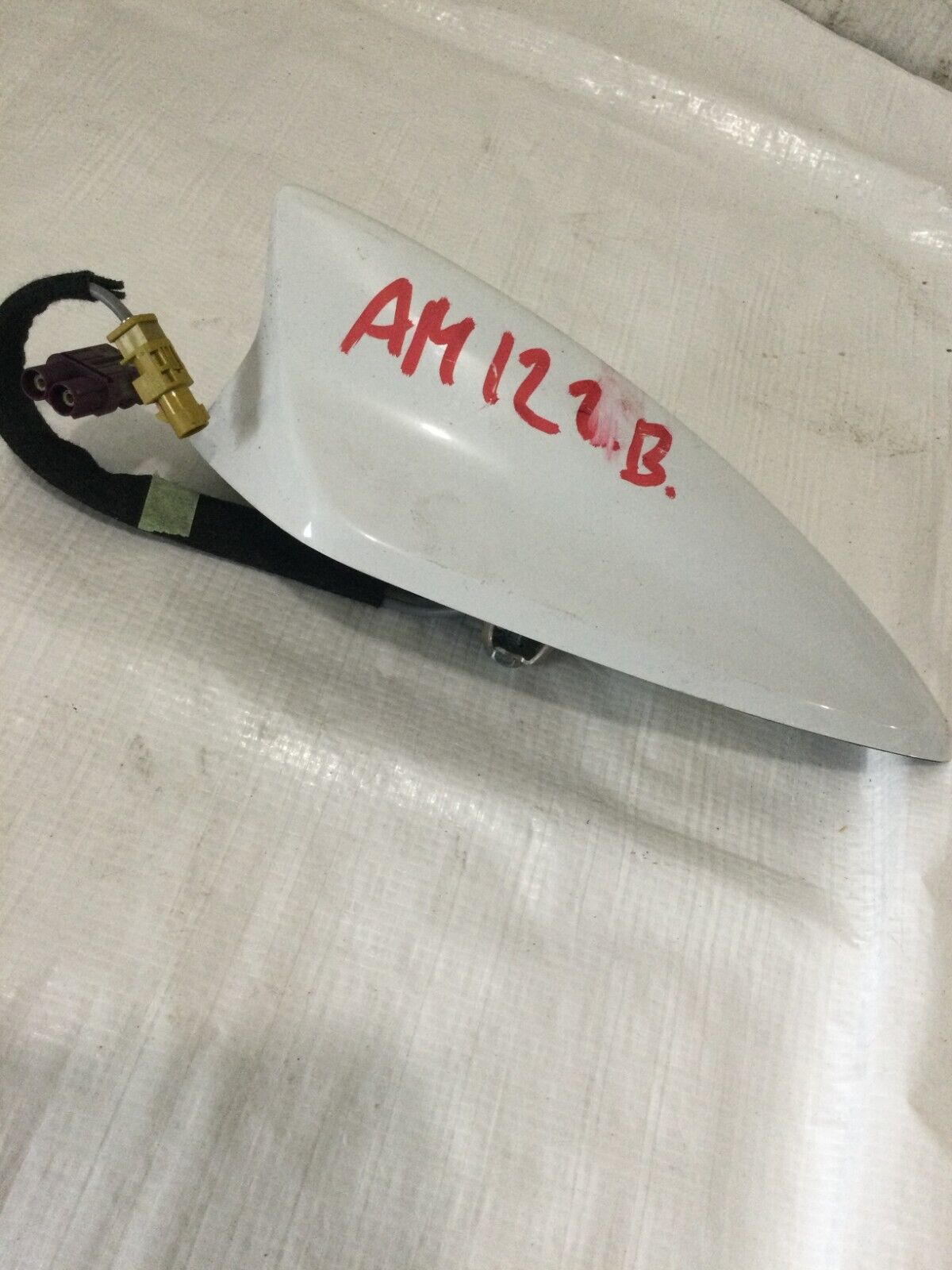 2019 Buick Regal Shark Fin Antenna OEM 23269170