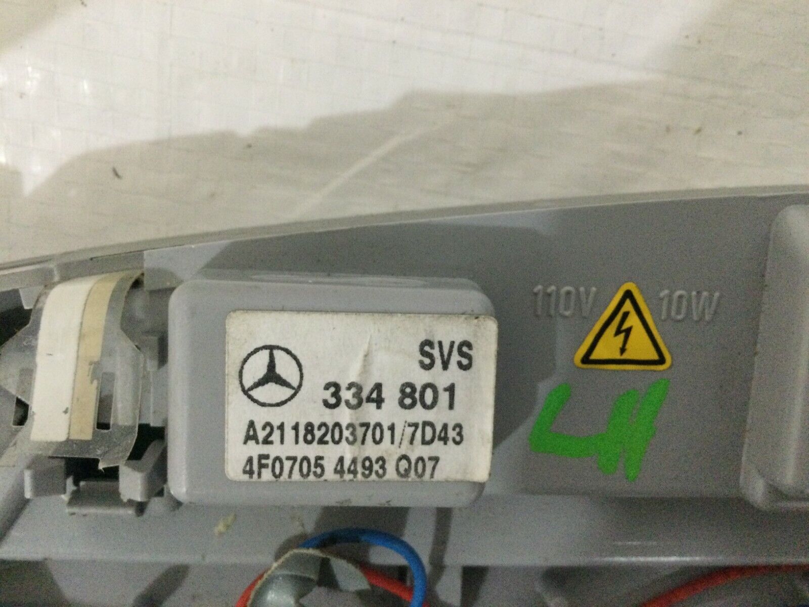 2003-2006 Mercedes Benz W211 E55AMG Panorama Rear Interior Dome Light Set OEM