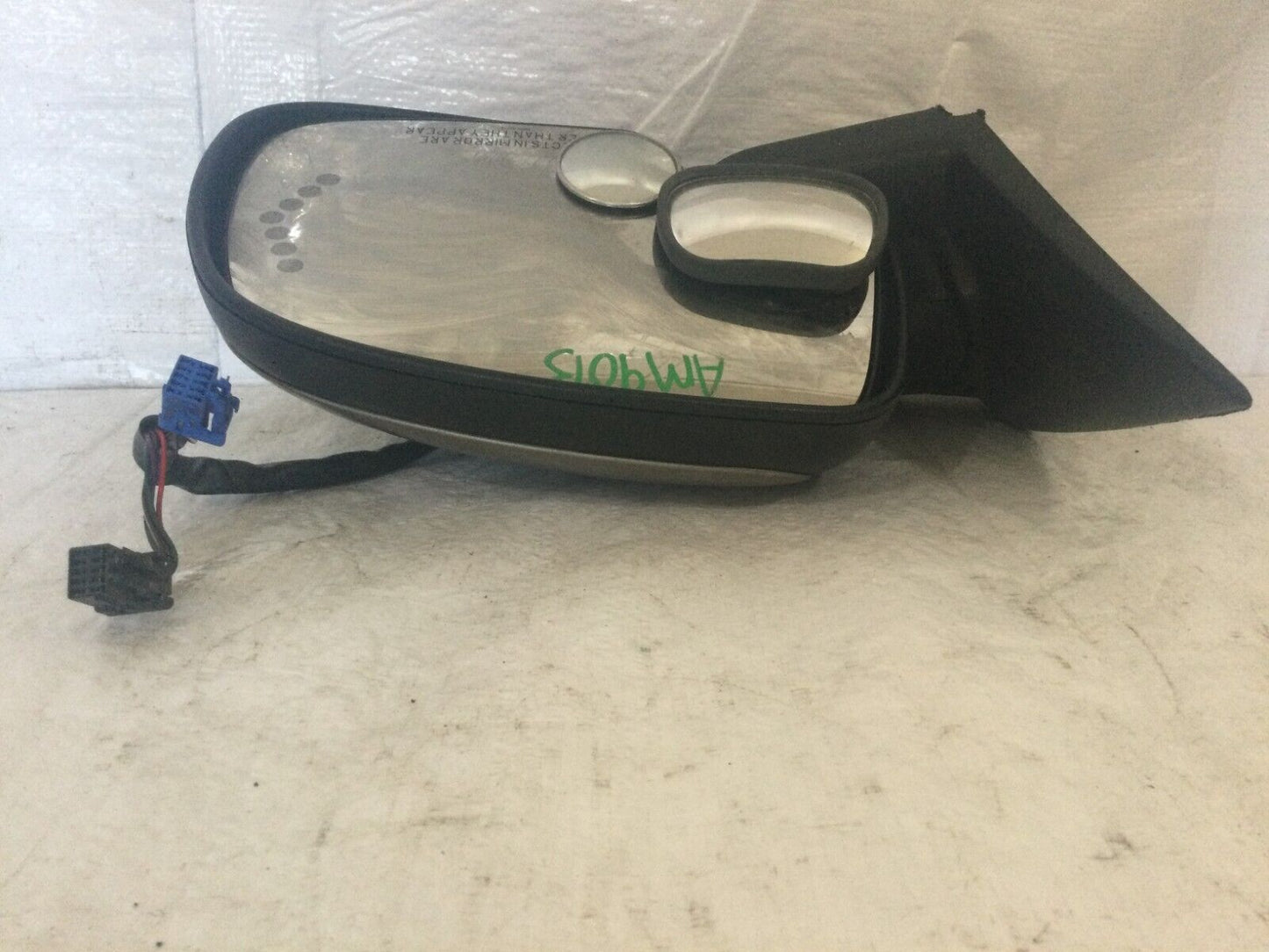 2003-2006 Cadillac Escalade EXT Right Power Side View Mirror W/ Turn Signal OEM
