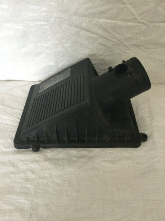 2008 Chevrolet Avalanche 5.3L Air Intake Tube Resonator LID OEM