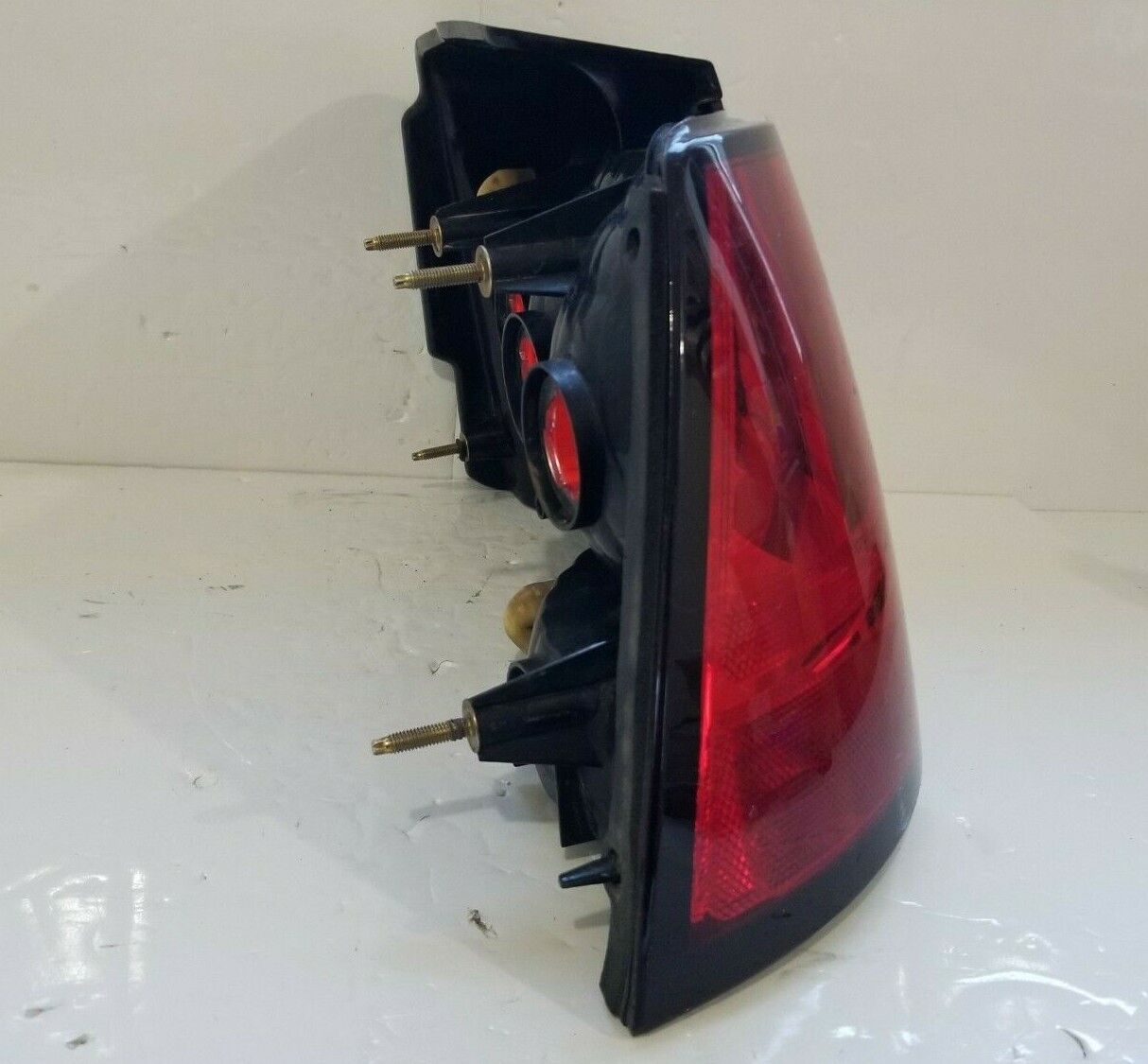 2004 Ford Mustang Tail Light Lamp Rear Left Driver Side OEM LH