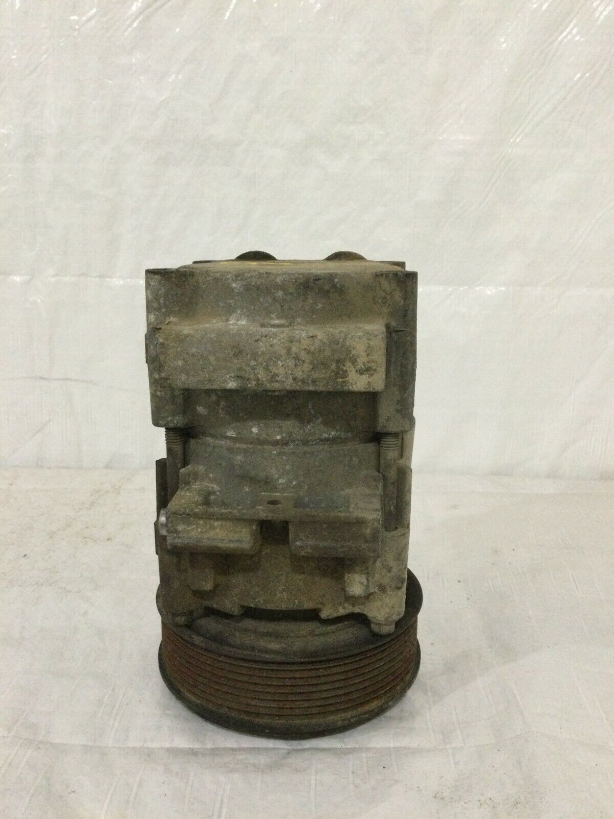 2005-2006 Ford F-350SD 6.0L A/C Compressor 6C34-19D629-AA OEM