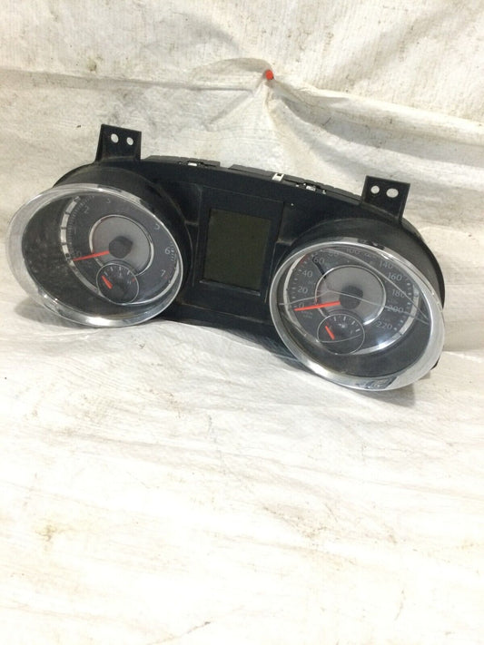2015 Chrysler Town & Country Speedometer Cluster ( Damage Lens ) OEM