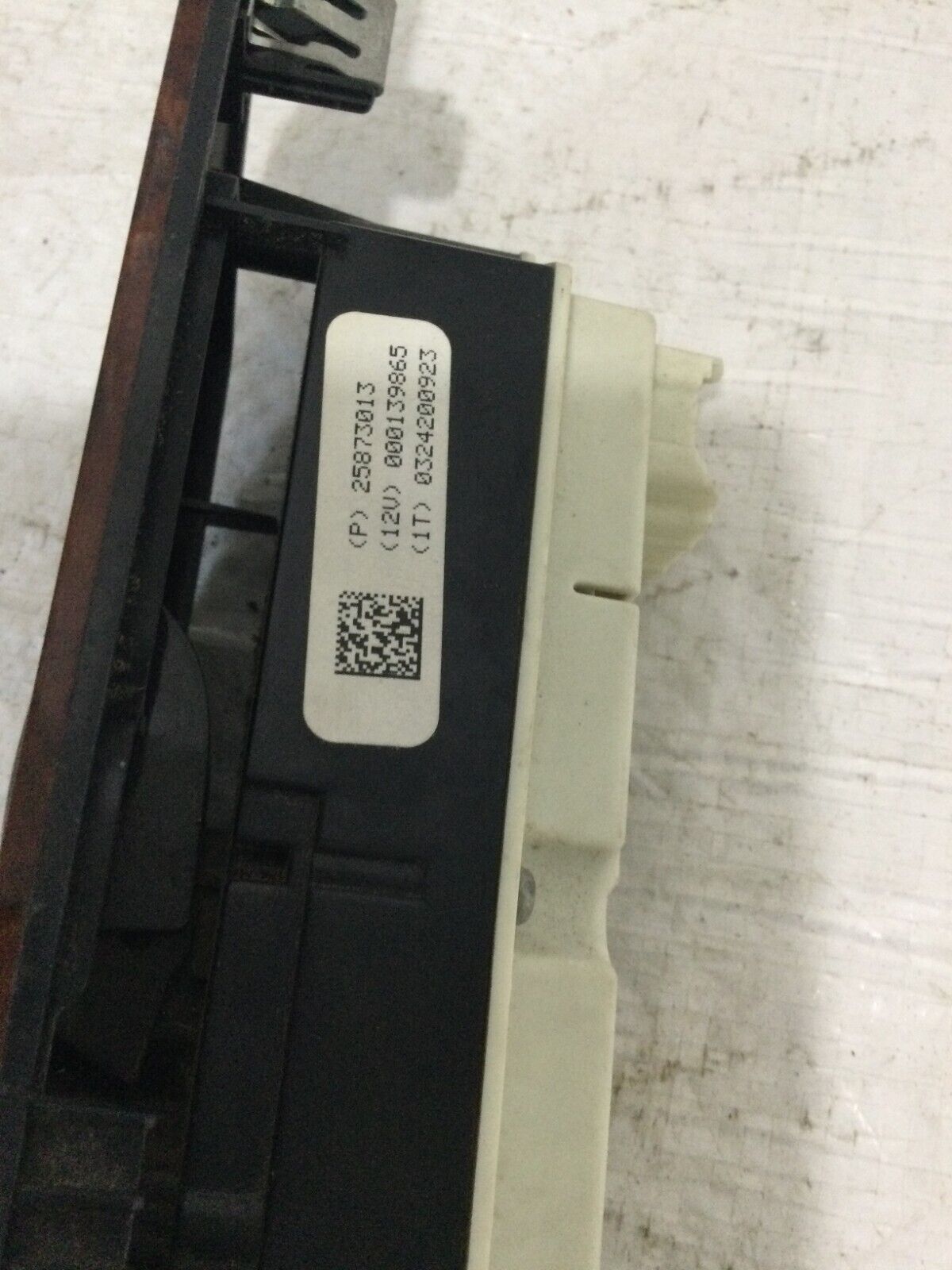 2007-2009 Chevrolet Tahoe Front Right Power Window Switch Wood Grain OEM