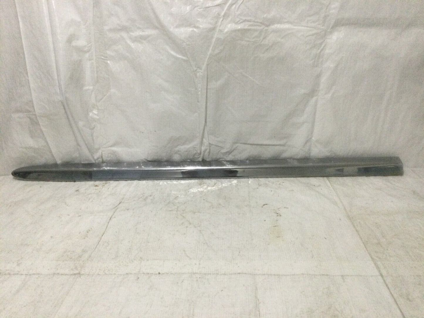 2007 Dodge Ram 3500 Front Left Chrome Door Molding Trim 55077728AA OEM