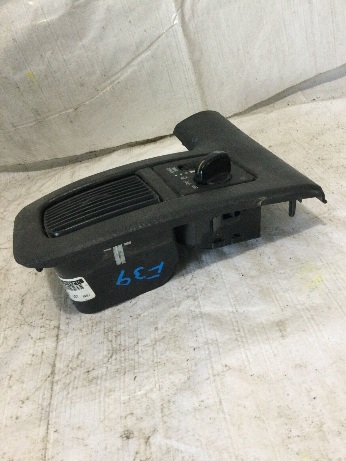 2003-2005 Dodge Ram 2500 Left Driver Dash Air Vent Headlight Switch OEM