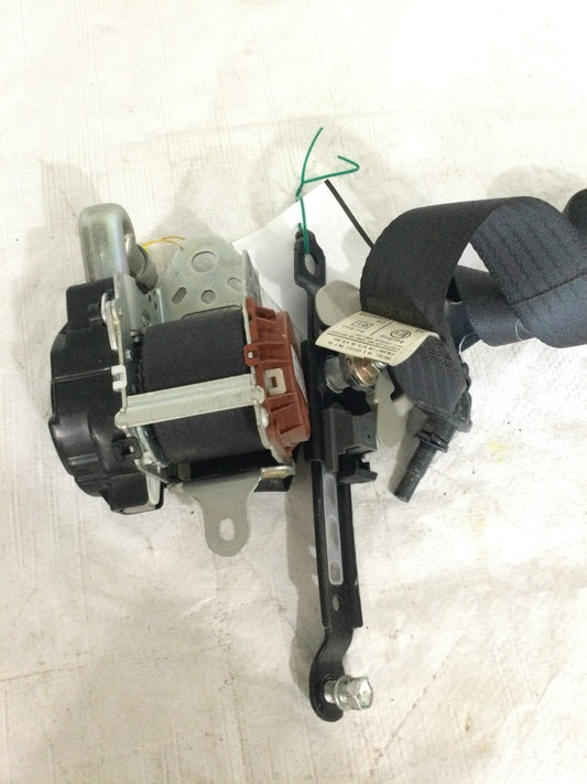2007 Infiniti G35 Front Right Passenger Seat Belt OEM 7Q3590-P
