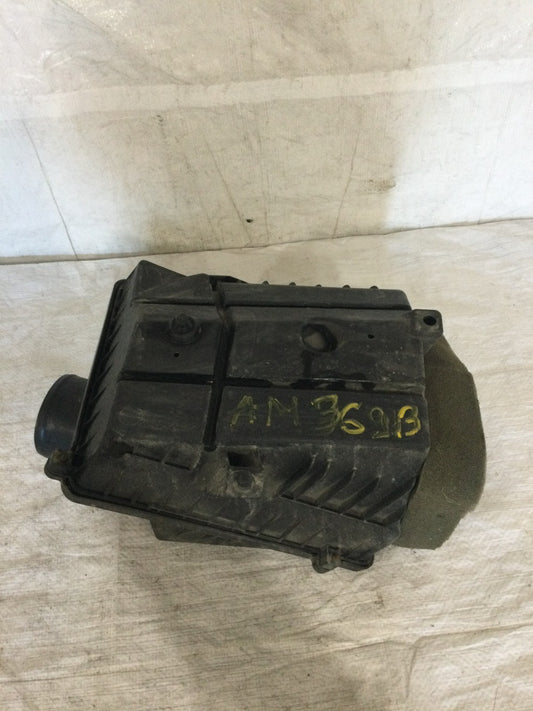 2012 GMC Sierra 1500 Air Intake Cleaner 15919463 OEM