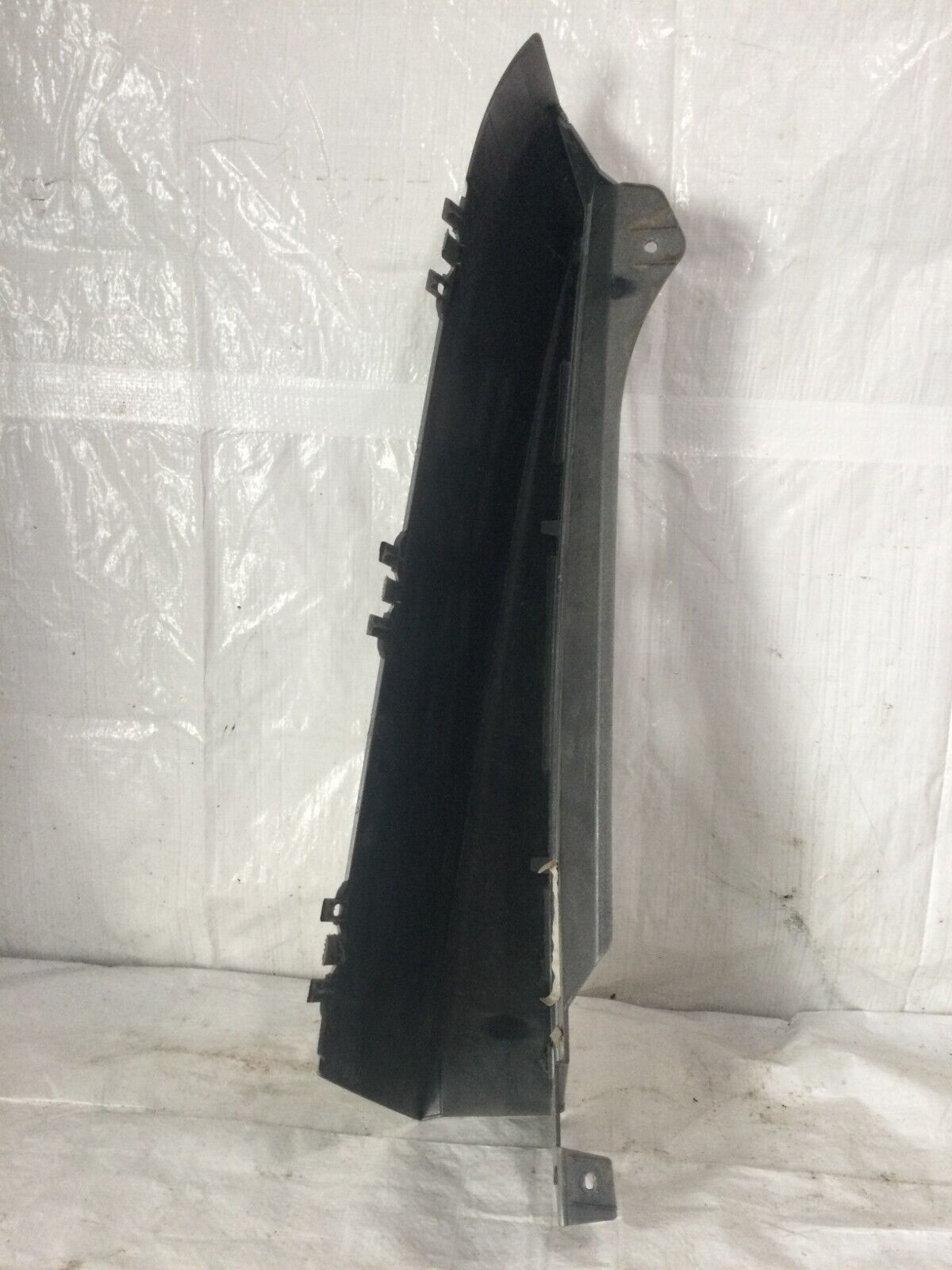 2007-2009 Cadillac Escalade ESV  Right Side Rear Hatch Moulding OEM 15791312