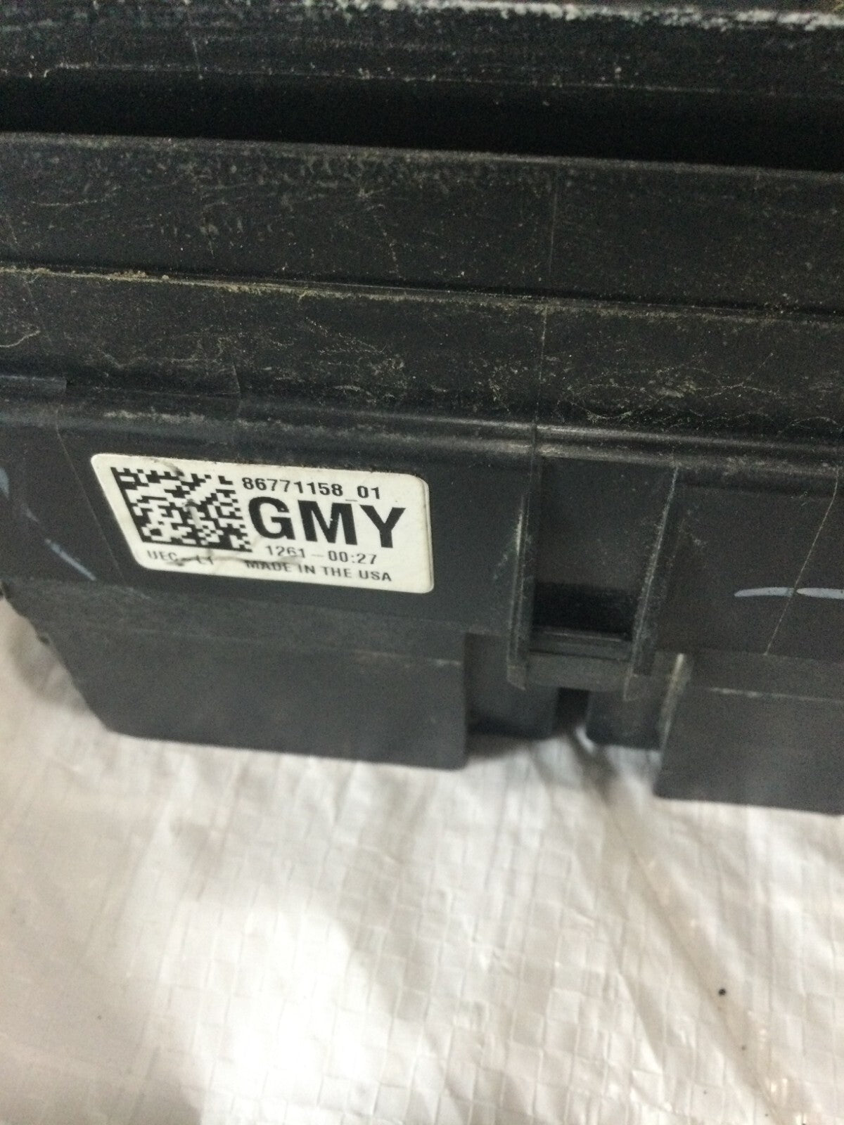 2019-2022 GMC Sierra 1500 Fusebox Fuse Box Relay Junction Module 86771158 OEM
