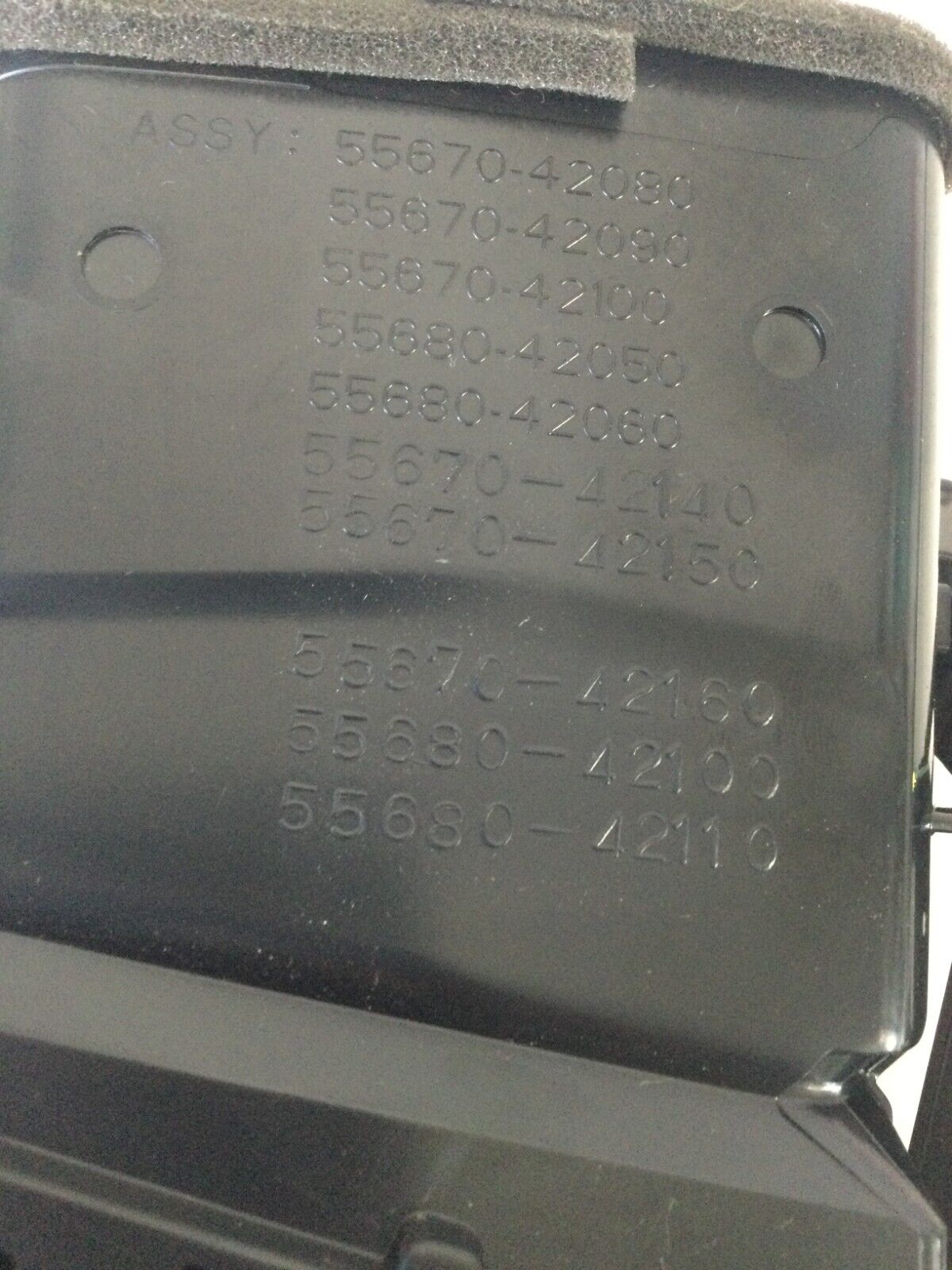 2018 Toyota Rav4 Hybrid Left Center AC Air Vent OEM 55670-42080