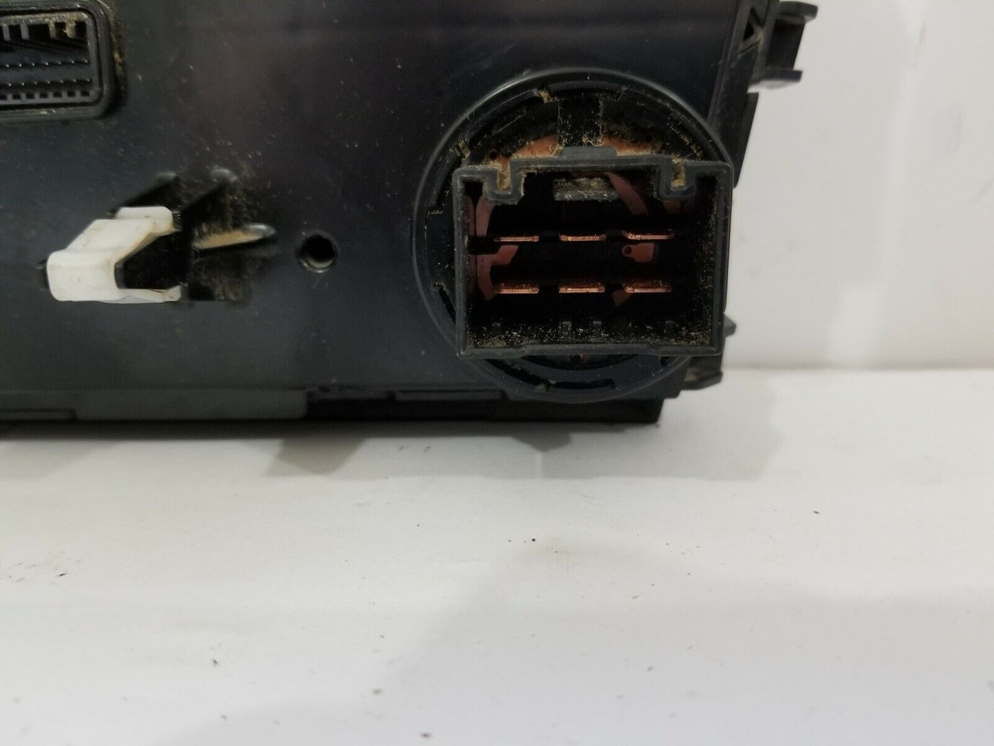2017-2018 Hyundai Elantra Ac Heater Climate Control Unit OEM 97250F20624X