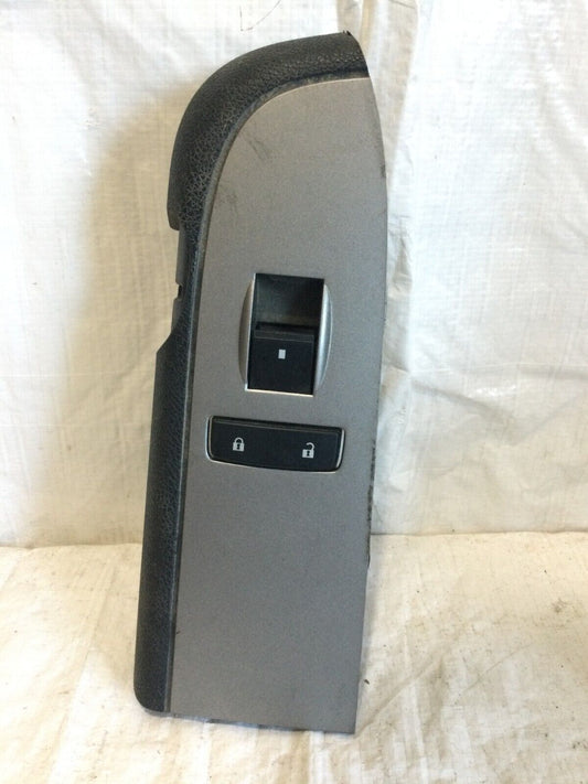 2007-2013 GMC Sierra 1500 Crew Cab Front Right Door Switch OEM 20922519