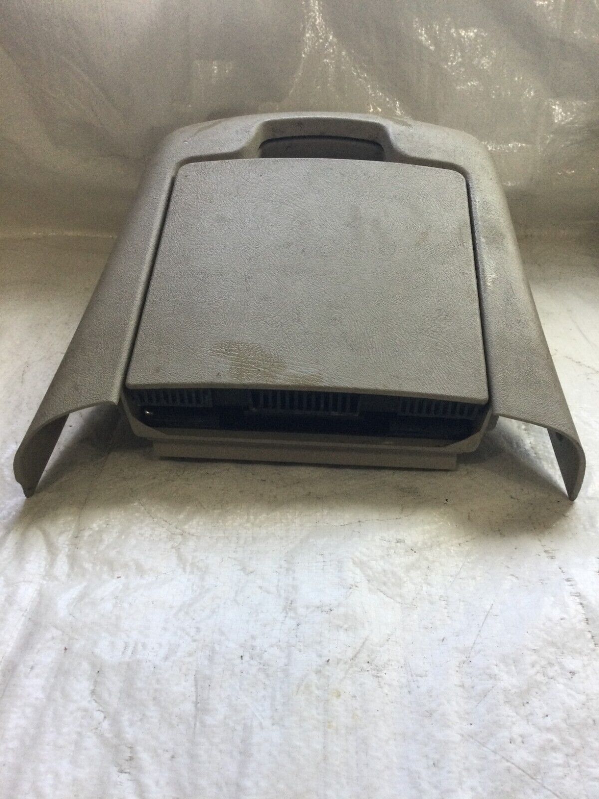 2003-2006 Cadillac Escalade Front Console Rear Panel OEM